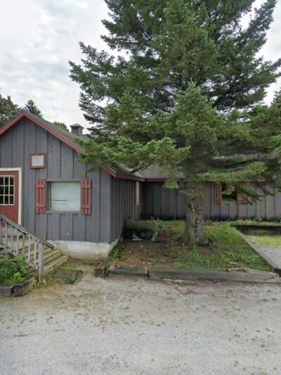 Vermont Paws & Boots - Bennington, VT
