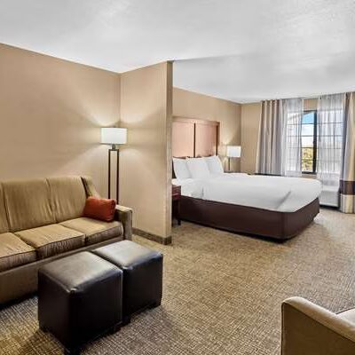 Comfort Inn Benson near Kartchner Caverns - Benson, AZ