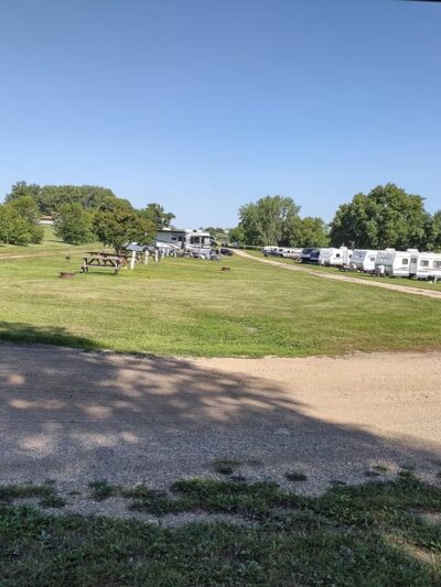 Camping 109 - Big Stone City, SD