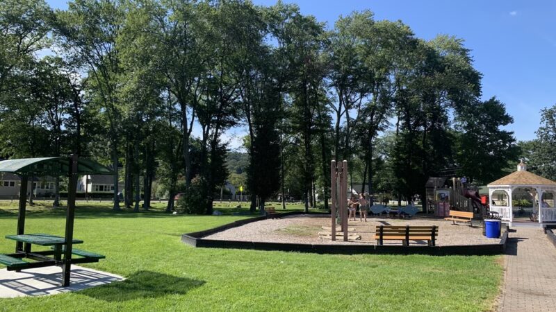 Bogue Pond Park - Bloomingdale, NJ