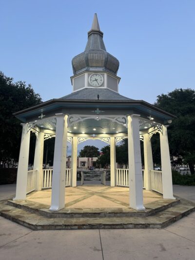 Main StadtPlatz - Boerne, TX
