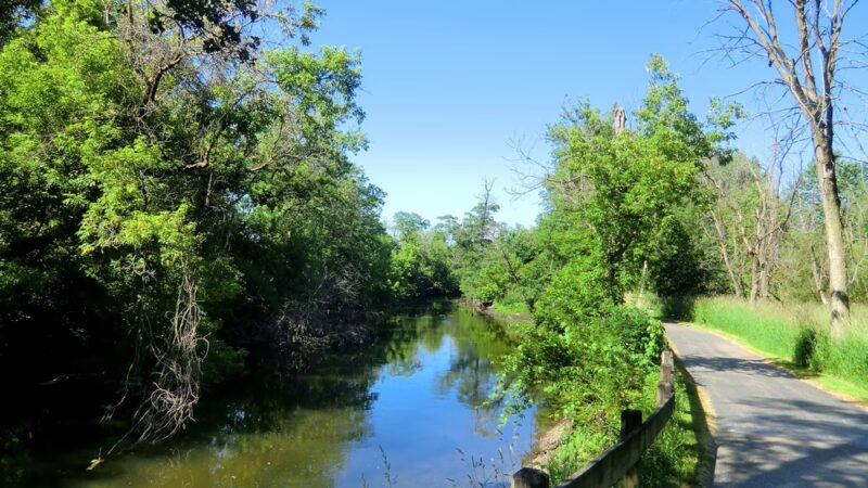 DuPage River Greenway Trail - Bolingbrook, IL