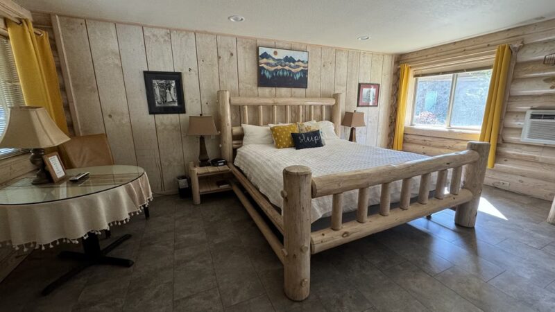 Log Inn of Bonners Ferry - Bonners Ferry, ID