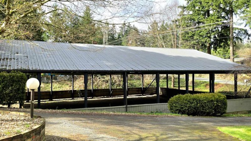 Linda's Private Arena for Dogs - Bothell, WA