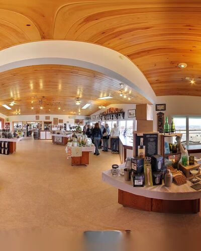 Hunt Country Vineyards - Branchport, NY