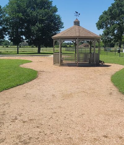 Animal Friends of Washington County veterinary clinic AND dog park - Brenham, TX