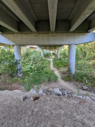 Missouri Greenway: Earth City Levee Trailhead - Bridgeton, MO