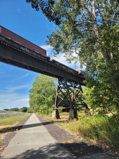 Missouri Greenway: Earth City Levee Trailhead - Bridgeton, MO