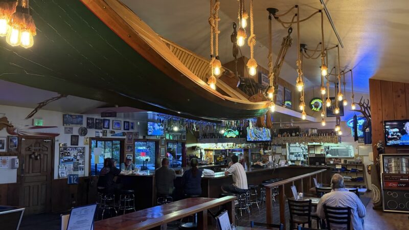 Geoduck Restaurant and Lounge - Brinnon, WA