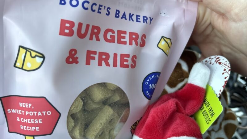 4 Paws Pet Corner - Bristol, PA