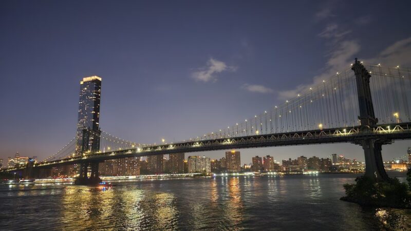 Brooklyn Bridge Lookout - Brooklyn, NY