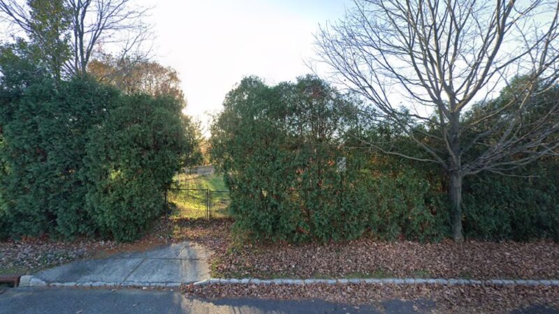 Rocky Trail - Burlington Township, NJ