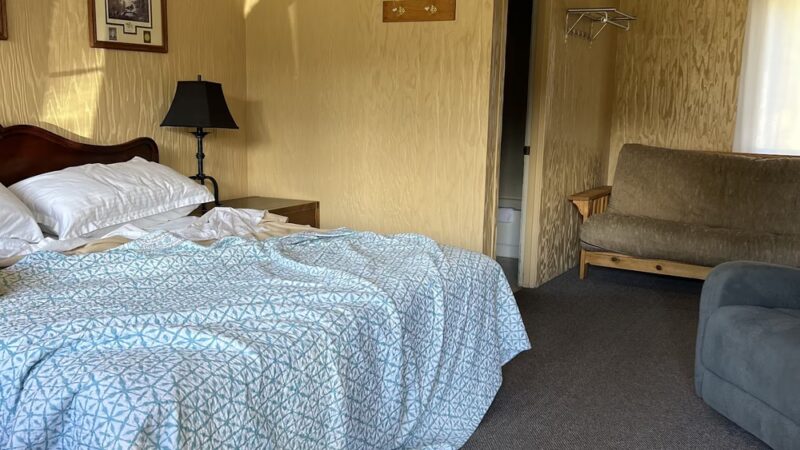 Camp Sherman RV Park & Motel - Camp Sherman, OR