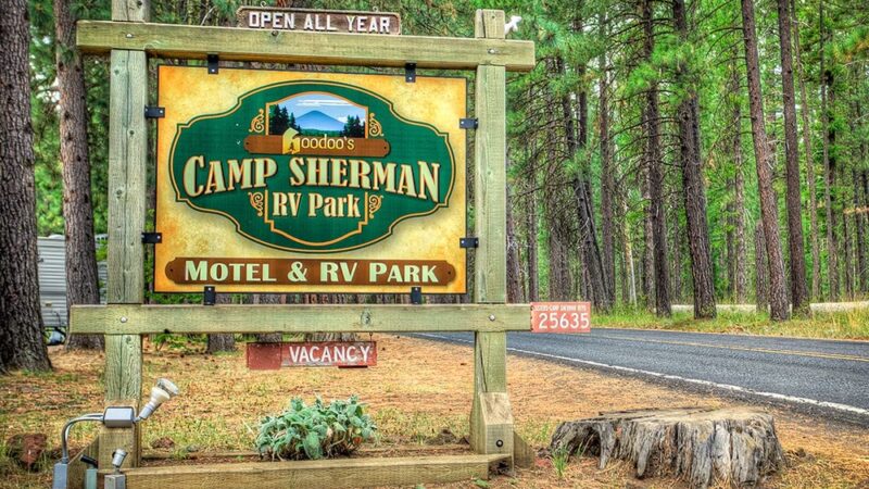 Camp Sherman RV Park & Motel - Camp Sherman, OR