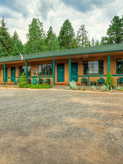 Camp Sherman RV Park & Motel - Camp Sherman, OR