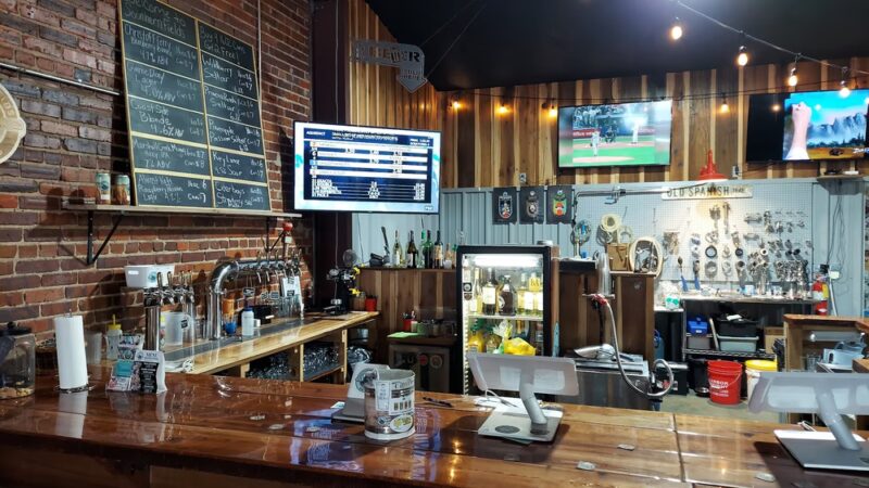 Southern Fields Brewing - Campbellton, FL