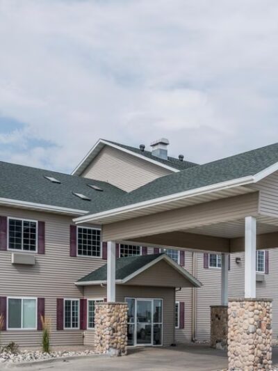Days Inn Hotel & Governors' Waterpark, RV Park & Fitness Center - Casselton, ND