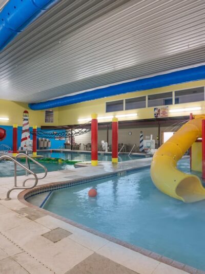 Days Inn Hotel & Governors' Waterpark, RV Park & Fitness Center - Casselton, ND
