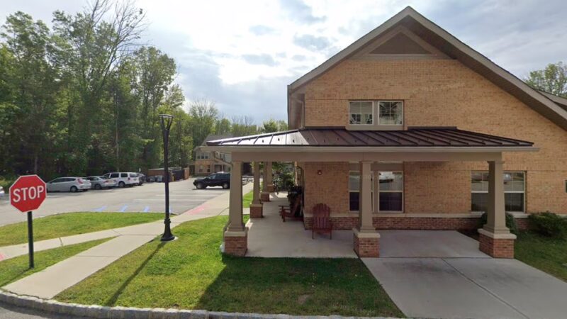 The Willows at Cedar Knolls (Formerly Saddlebrook Court) - Cedar Knolls, NJ