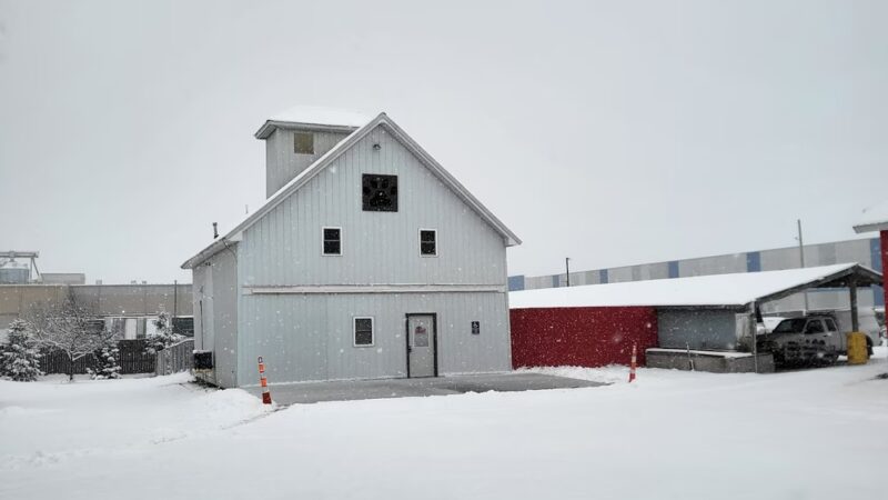 Dog Paws Boarding Resort, LLC. - Cedar Rapids, IA