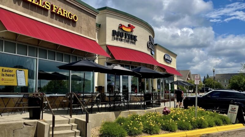 Dog Park Gourmet Hot Dogs - Chanhassen, MN