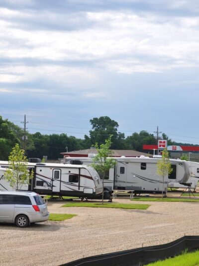 Chapman Creek Rv Park - Chapman, KS