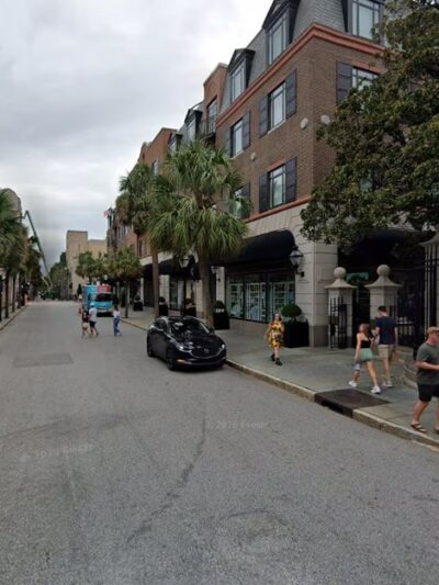 THE DOG PARK LLC - Charleston, SC