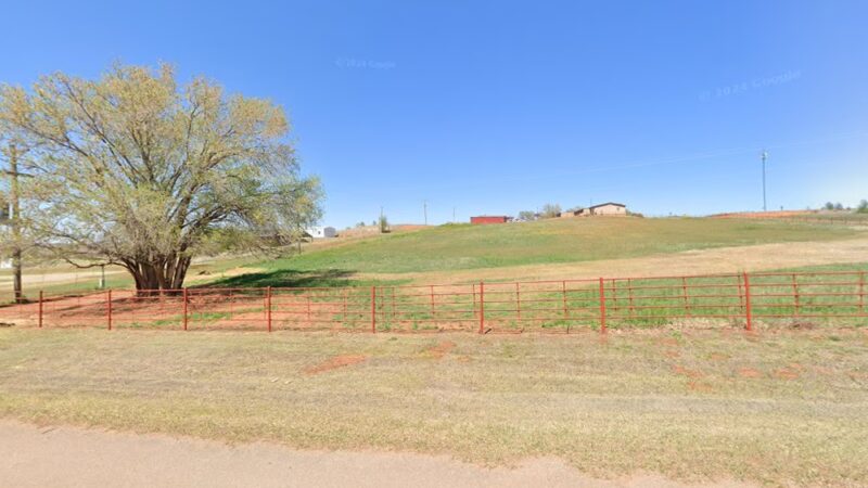 Red Barn Arena & RV - Cheyenne, OK