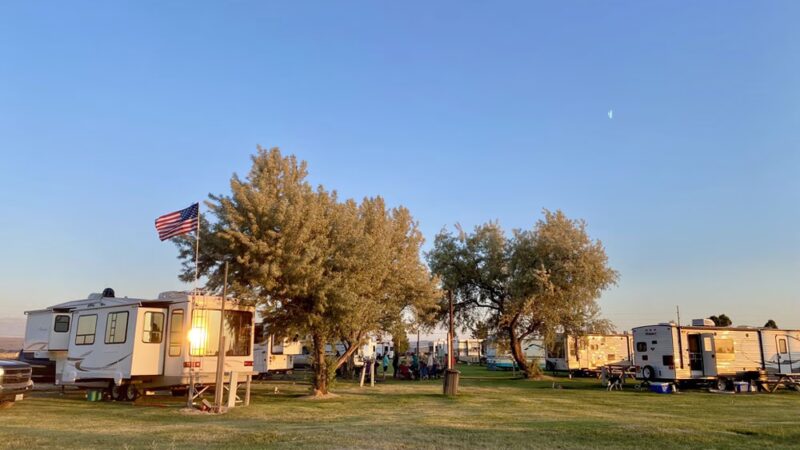 Lakeside Motel & RV Park - Christmas Valley, OR