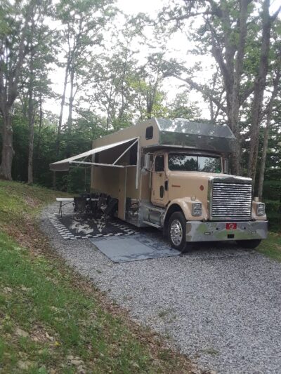 Back Ridge Shadows, LLC - Circleville, WV