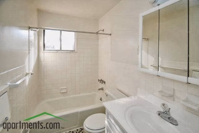 Lexington Village Apartments - Clark, NJ