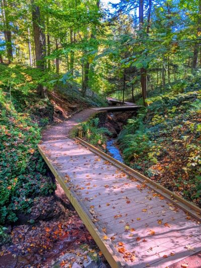 Root Glen - Clinton, NY