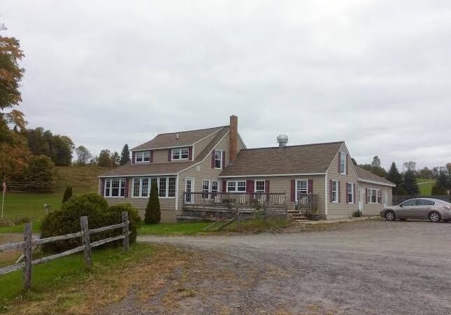 Notch View Inn & Campground - Colebrook, NH