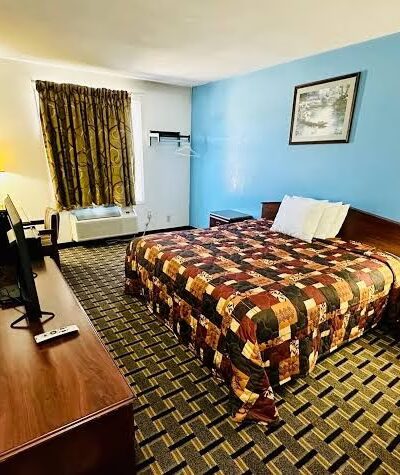 Columbus Motel - Columbus Junction, IA