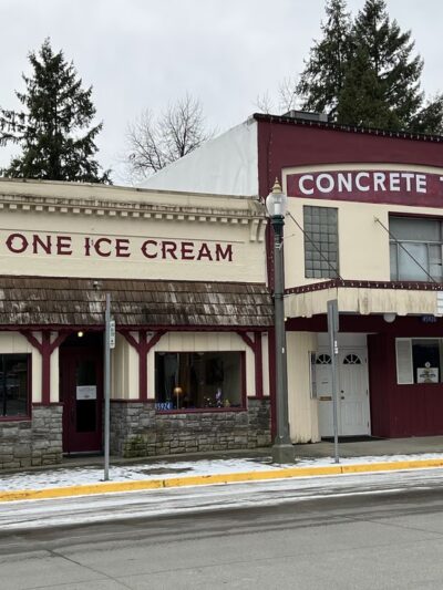 Act One Ice Cream Parlor - Concrete, WA
