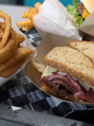 Cascade Burgers - Concrete, WA