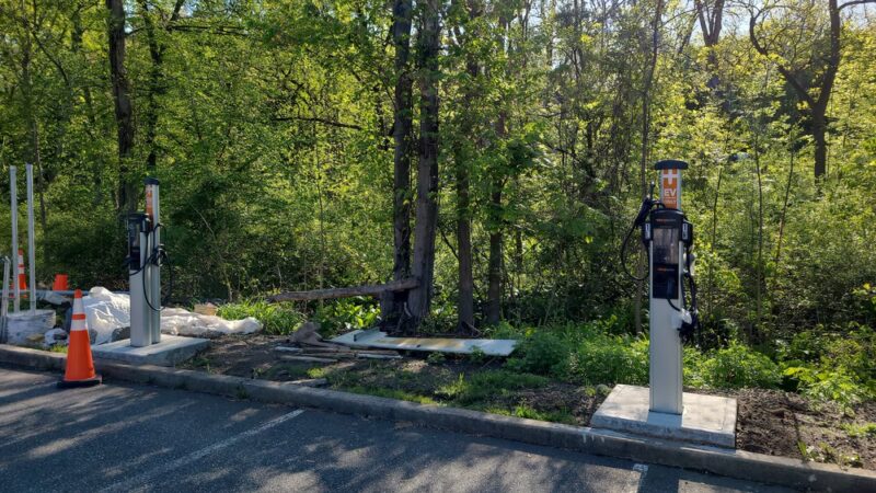 TOWN OF CLARKSTOWN PICKLE BALL COURTS AT CONGERS LAKE MEMORIAL PARK - Congers, NY