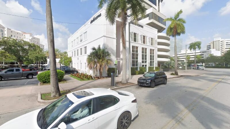 Boston Dog Company - Coral Gables, FL