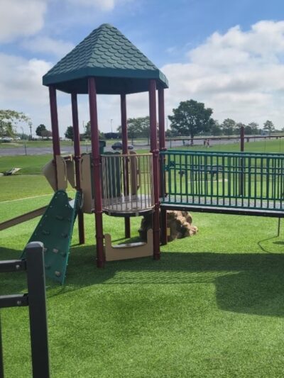Playground Area & Splash Pad - Crest Hill, IL