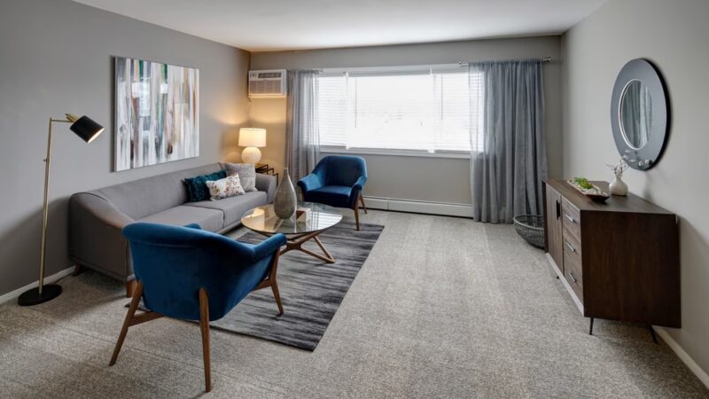 Woodlands of Crest Hill - Crest Hill, IL