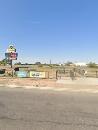 Dog Park at Love’s Travel Stops - Dalhart, TX