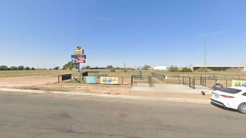Dog Park at Love’s Travel Stops - Dalhart, TX