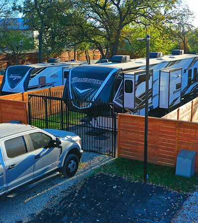 Dallas Shady Oaks RV Park & Tiny Home Community - Dallas, TX