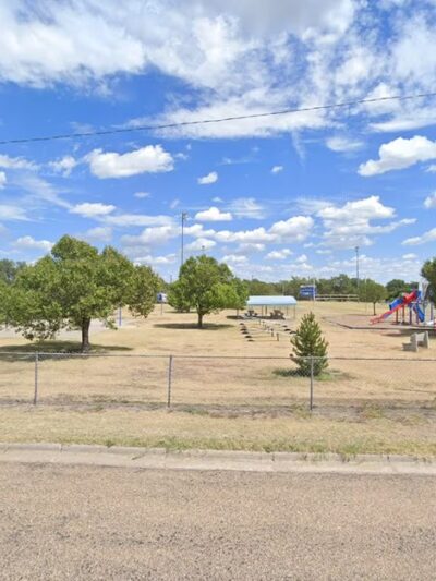 Darrouzett School Park - Darrouzett, TX