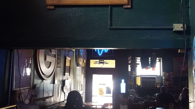 Davis Bar - Davis, SD