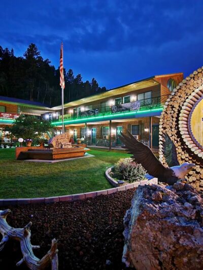 Cedar Wood Inn - Deadwood, SD