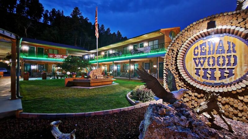 Cedar Wood Inn - Deadwood, SD