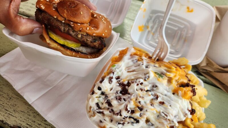 Paradise Pup - Des Plaines, IL