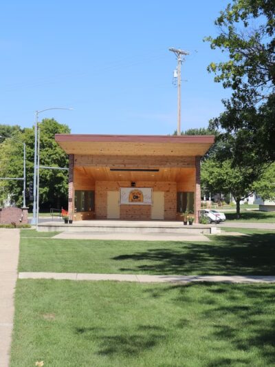 Lincoln Park - DeWitt, IA