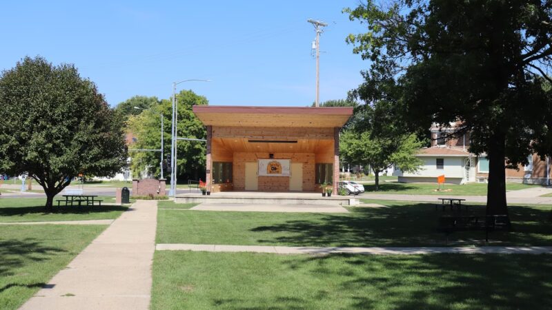 Lincoln Park - DeWitt, IA